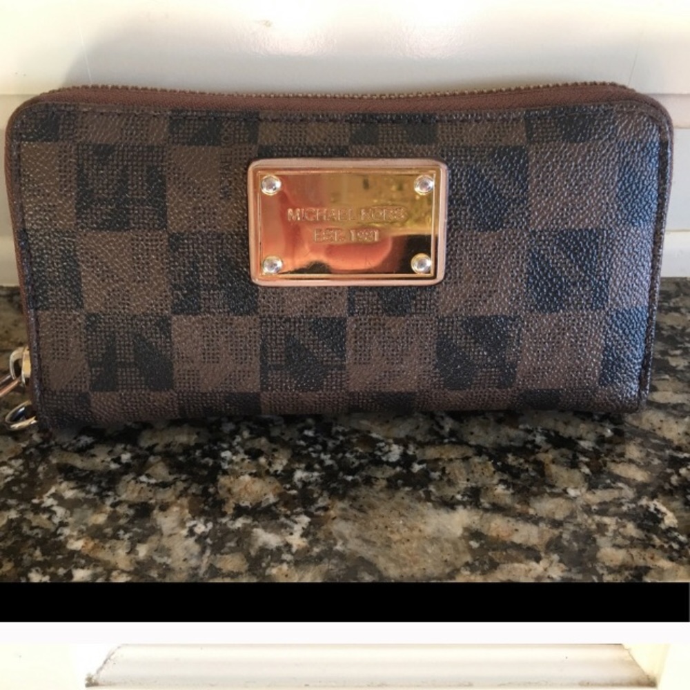 MK wallet